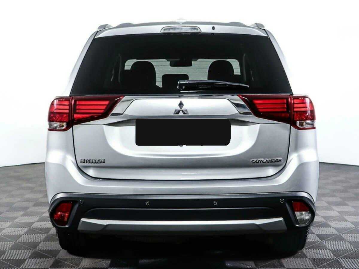 Mitsubishi Outlander 2016 года с пробегом. Фото: #4