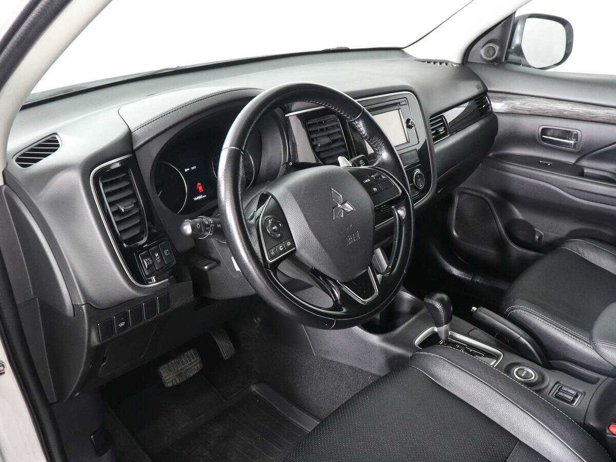 Mitsubishi Outlander 2015 года с пробегом. Фото: #8