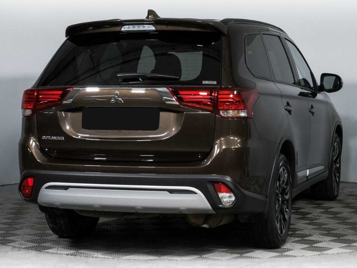 Mitsubishi Outlander 2021 года с пробегом. Фото: #4