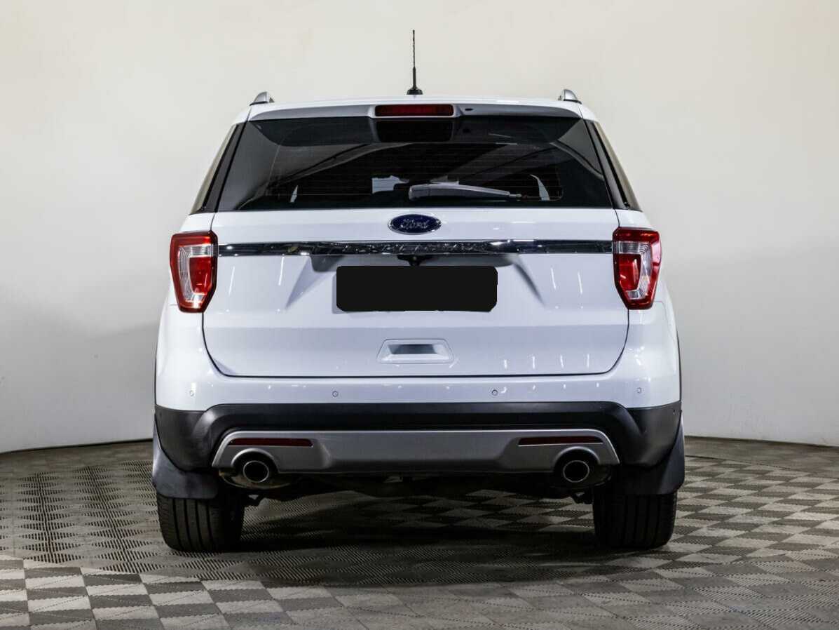 Ford Explorer 2016 года с пробегом. Фото: #4
