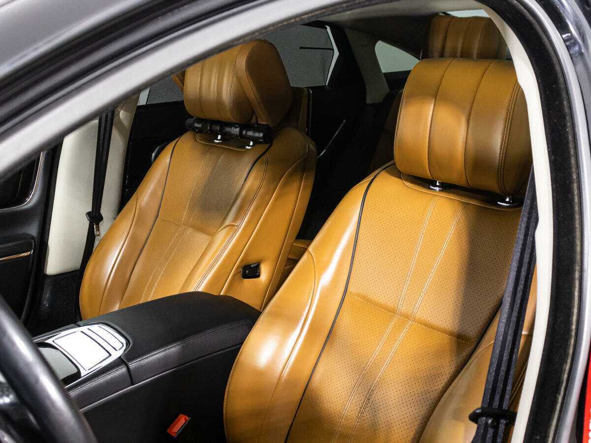 Jaguar XJ 2016 года с пробегом. Фото: #22