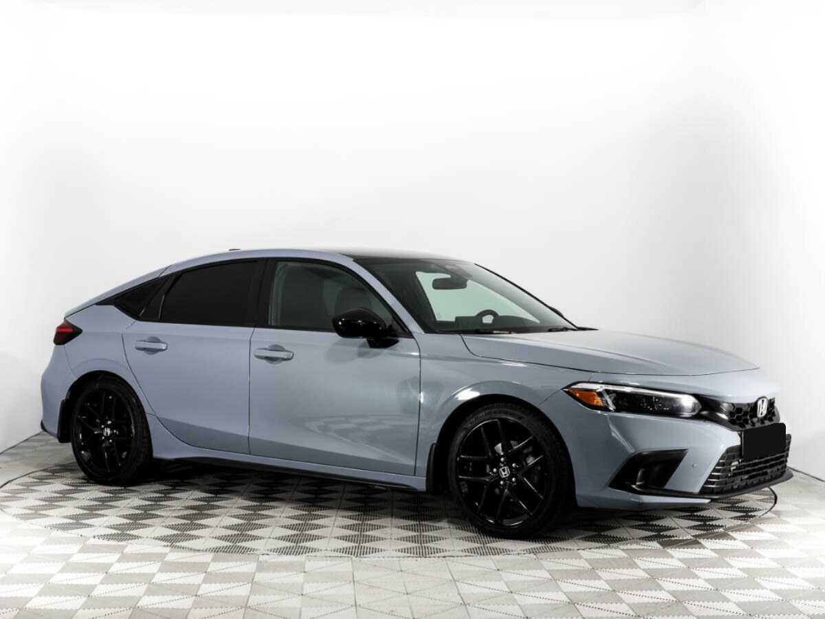 Honda Civic 2022 года с пробегом. Фото: #2