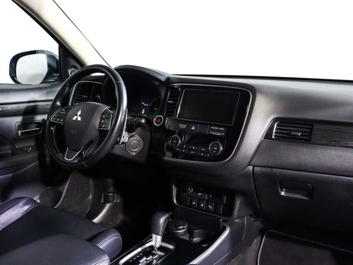 Mitsubishi Outlander 2017 года с пробегом. Фото: #6