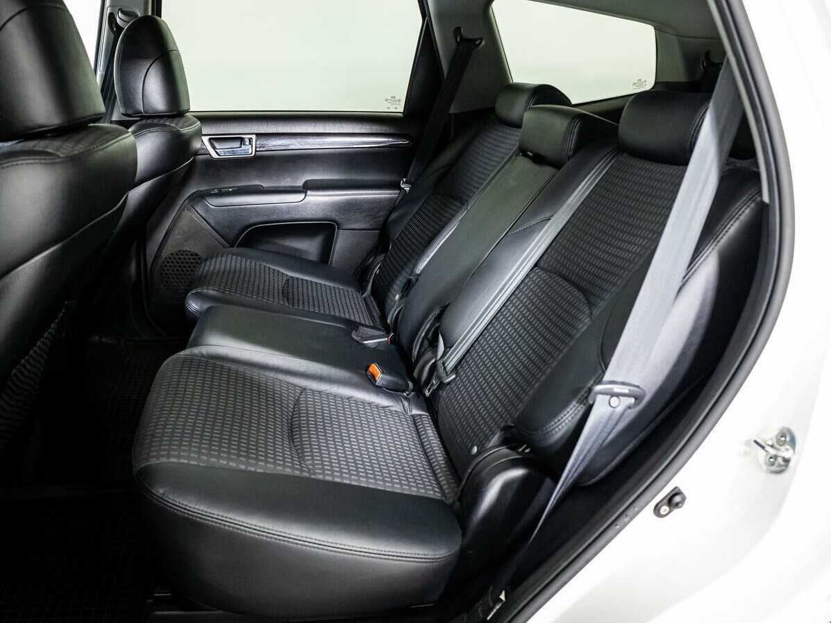 Kia Mohave 2014 года с пробегом. Фото: #7