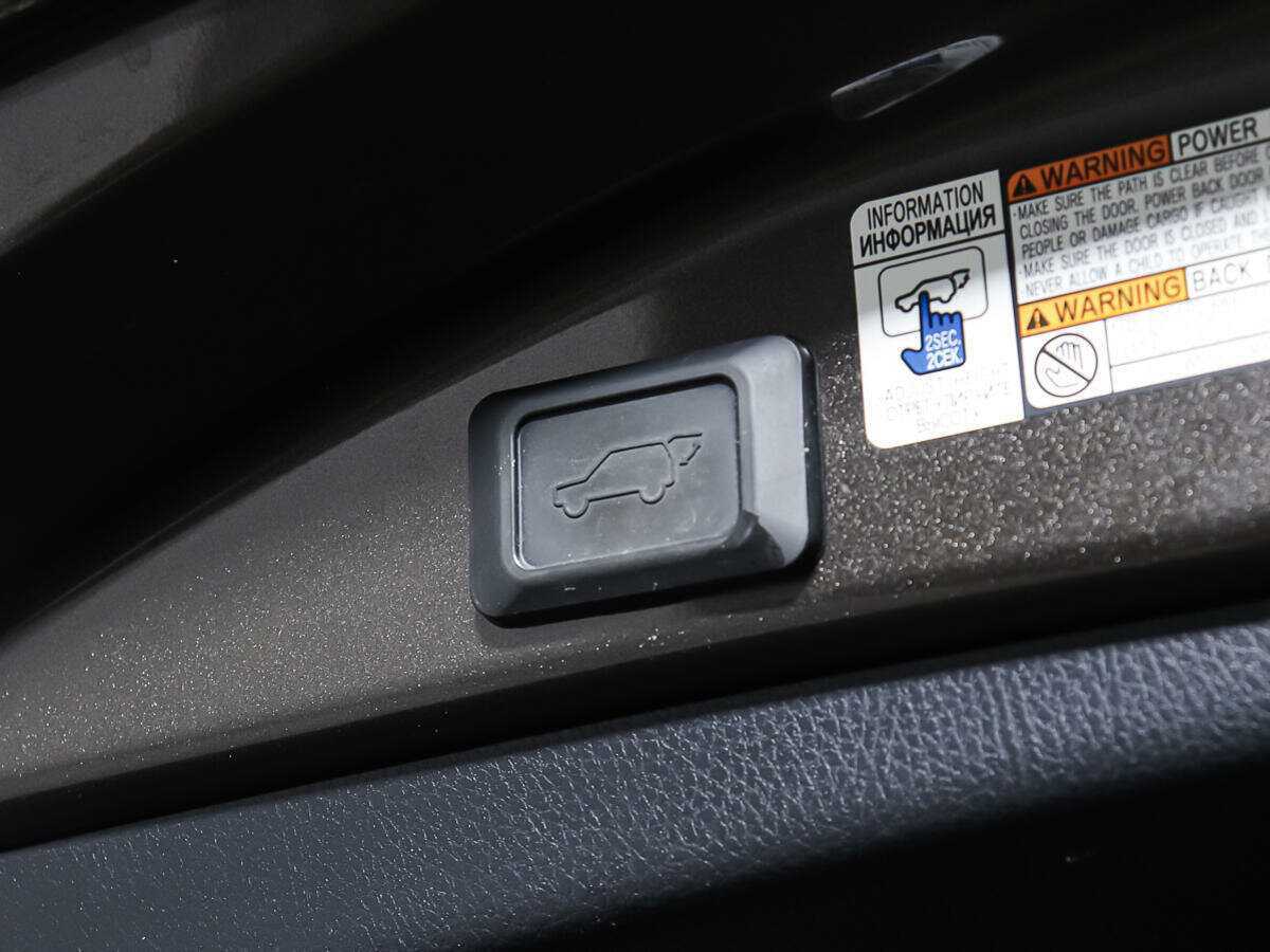 Toyota RAV4 2018 года с пробегом. Фото: #17