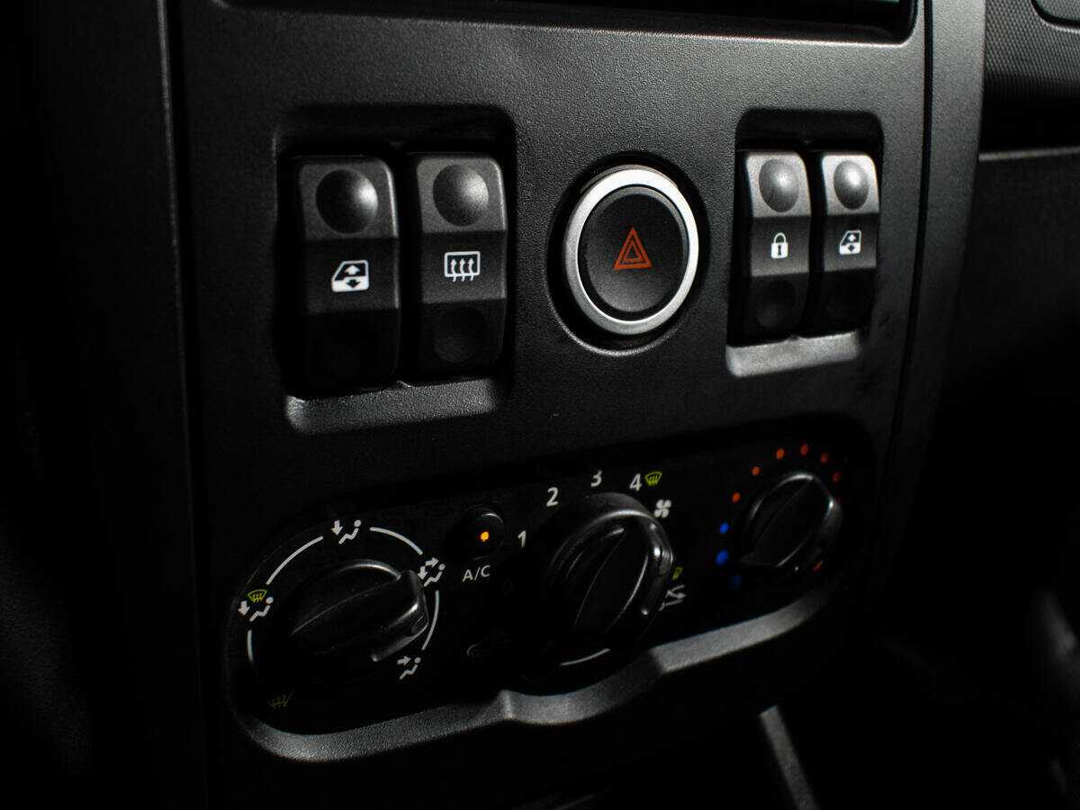 Lada (ВАЗ) Largus 2015 года с пробегом. Фото: #11