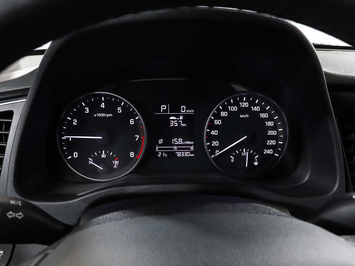 Hyundai Elantra 2017 года с пробегом. Фото: #9