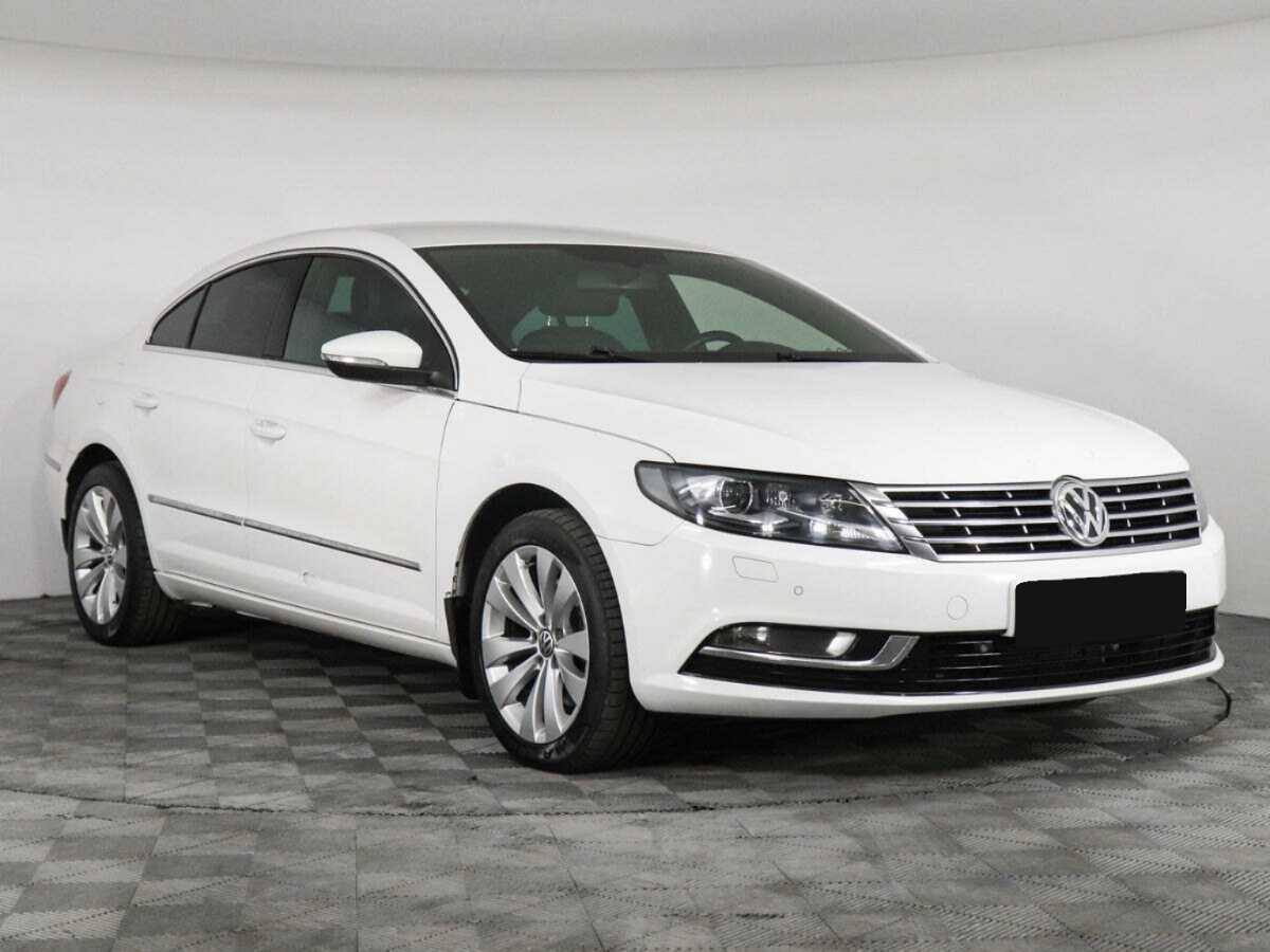 Volkswagen Passat CC 2013 года с пробегом. Фото: #2
