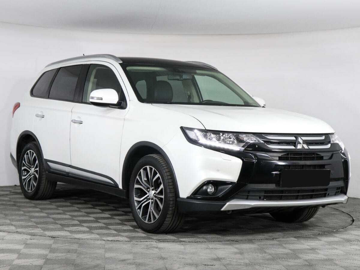 Mitsubishi Outlander 2016 года с пробегом. Фото: #2