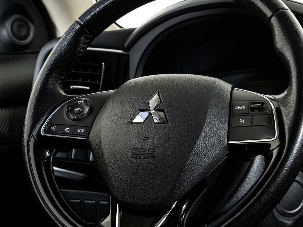 Mitsubishi Outlander 2018 года с пробегом. Фото: #13