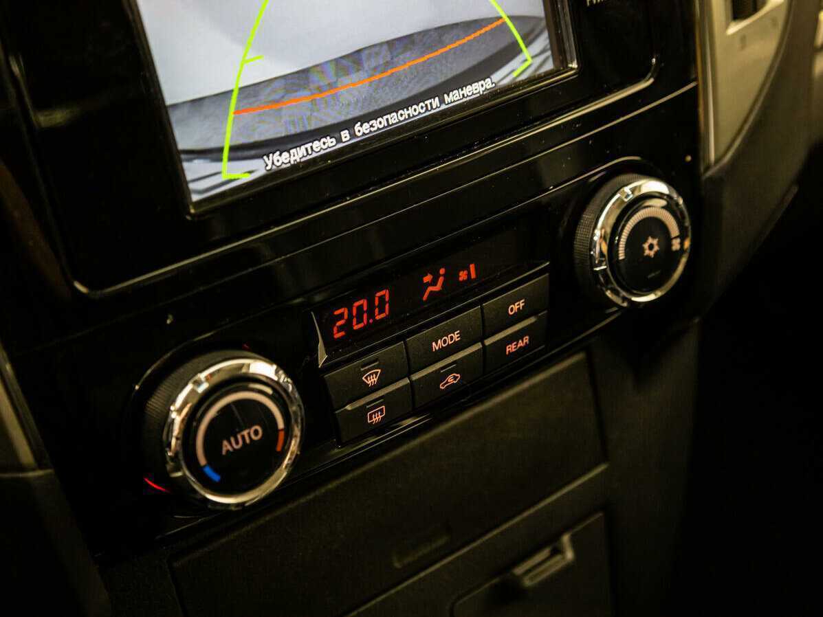 Mitsubishi Pajero 2015 года с пробегом. Фото: #14