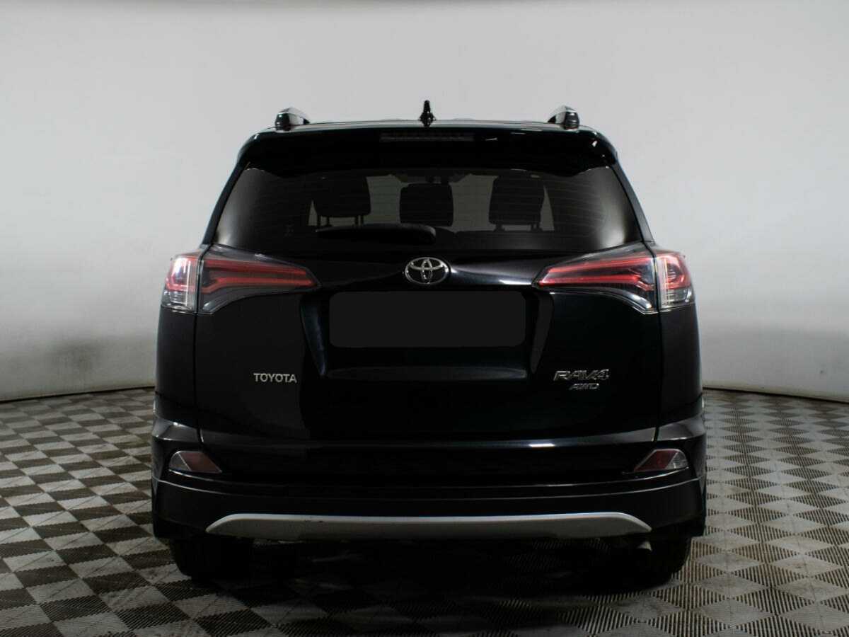 Toyota RAV4 2016 года с пробегом. Фото: #4