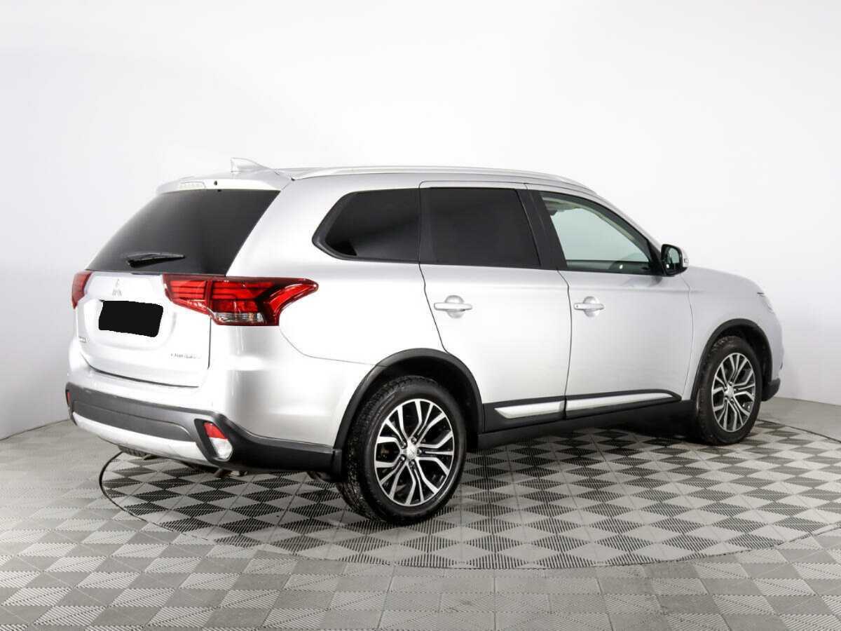 Mitsubishi Outlander 2017 года с пробегом. Фото: #7