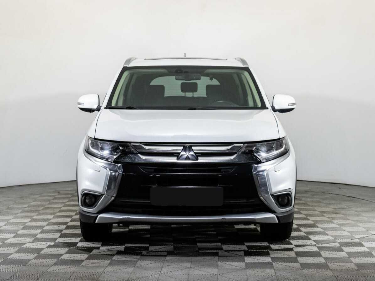 Mitsubishi Outlander 2016 года с пробегом. Фото: #1