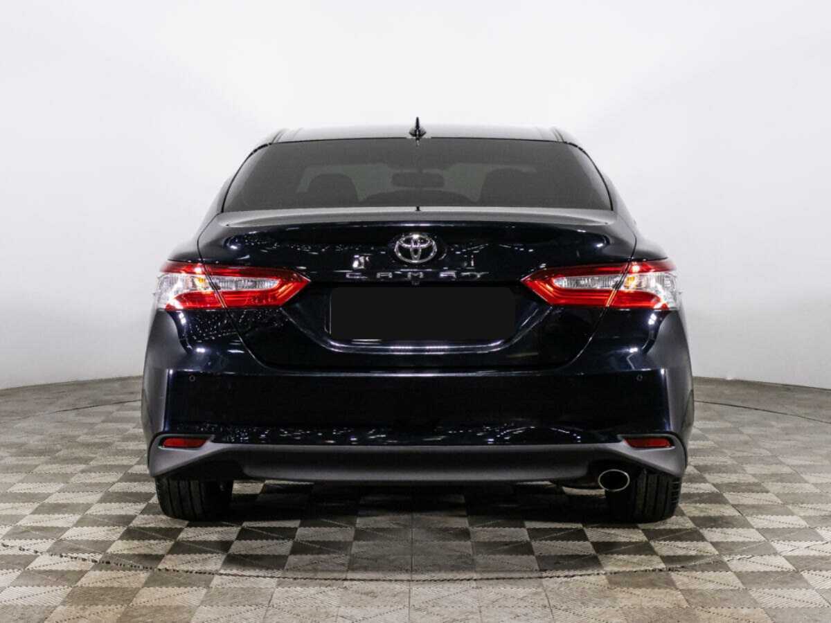 Toyota Camry 2018 года с пробегом. Фото: #5