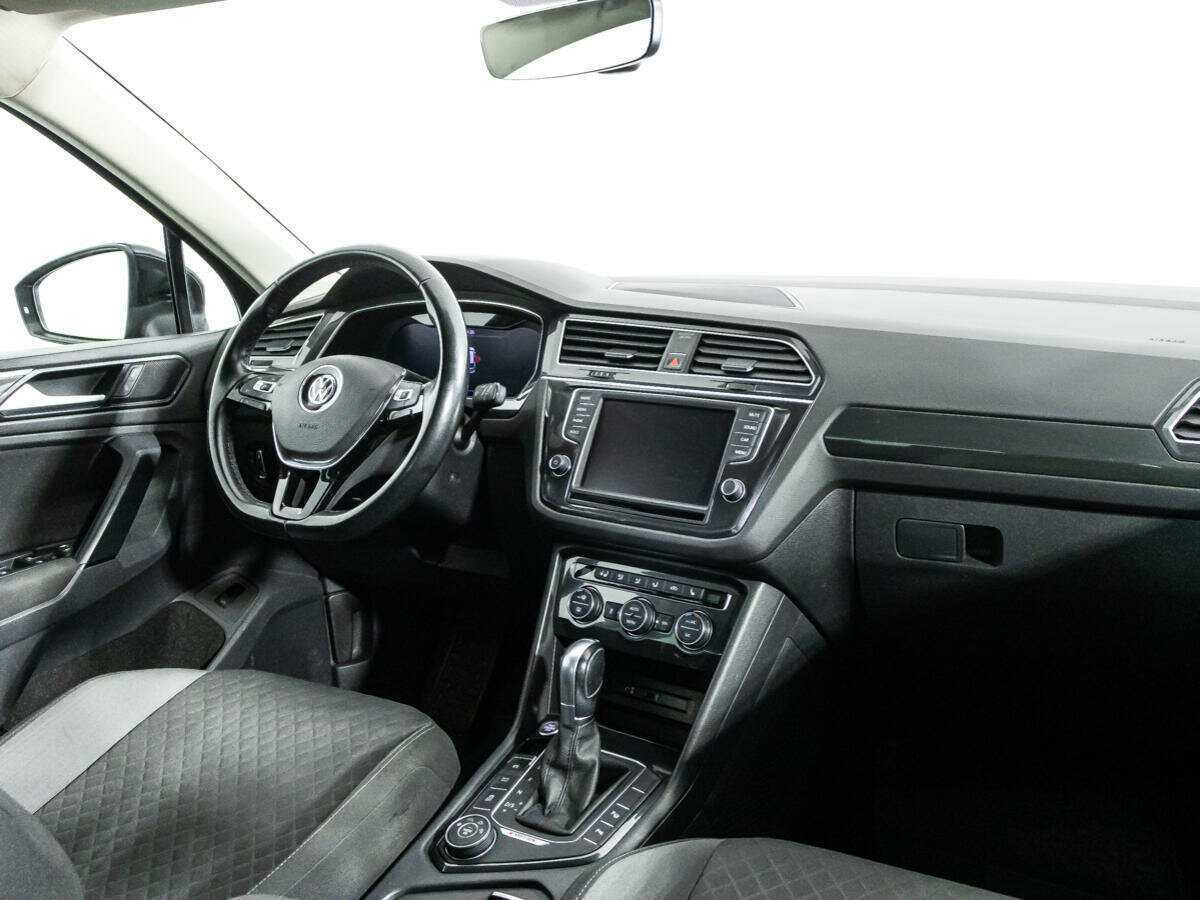 Volkswagen Tiguan 2017 года с пробегом. Фото: #8