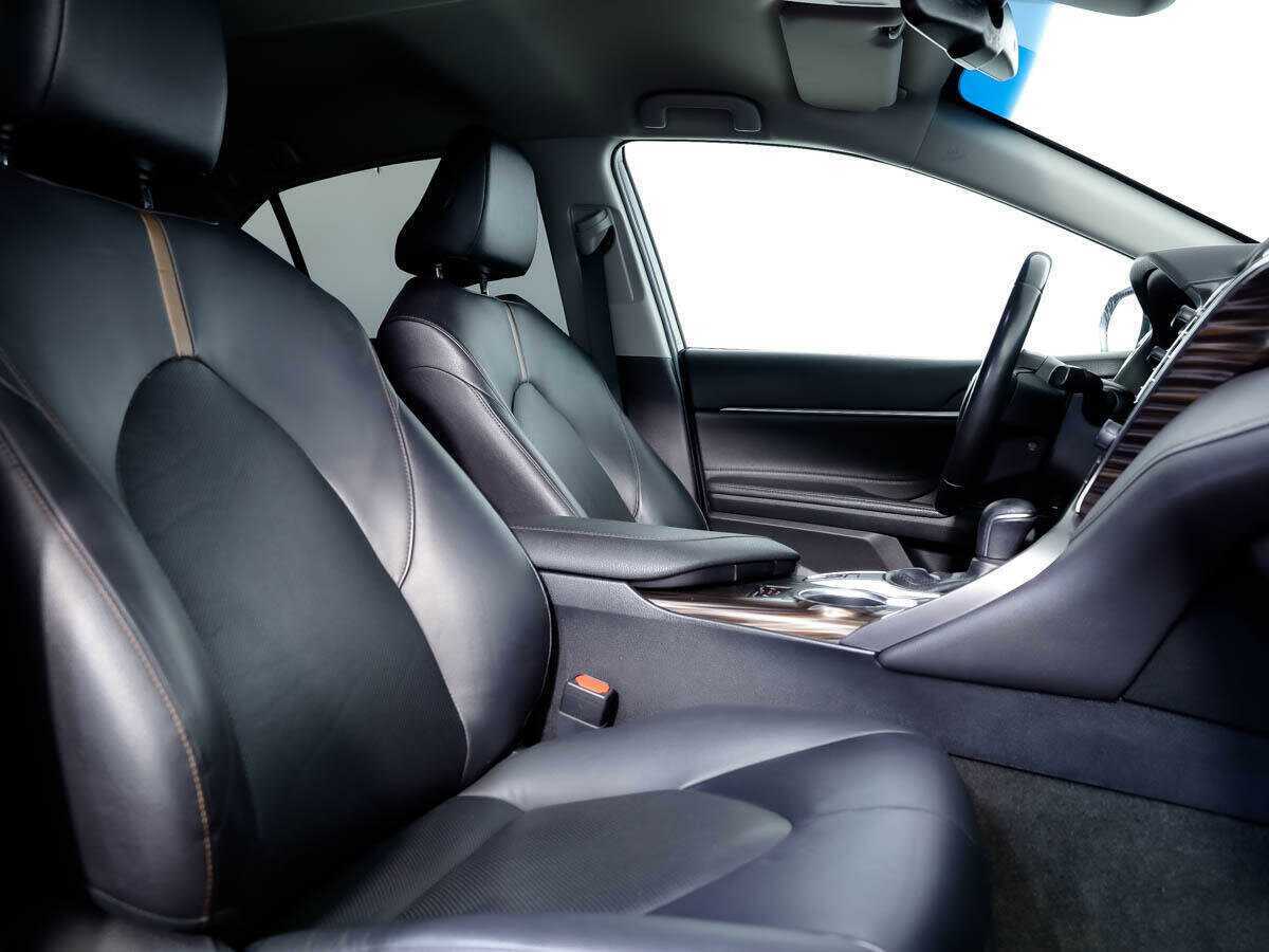 Toyota Camry 2020 года с пробегом. Фото: #10