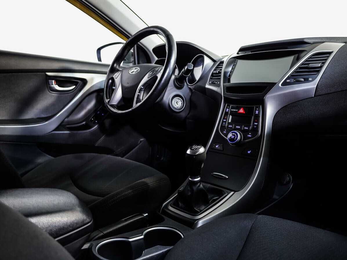 Hyundai Elantra 2015 года с пробегом. Фото: #7