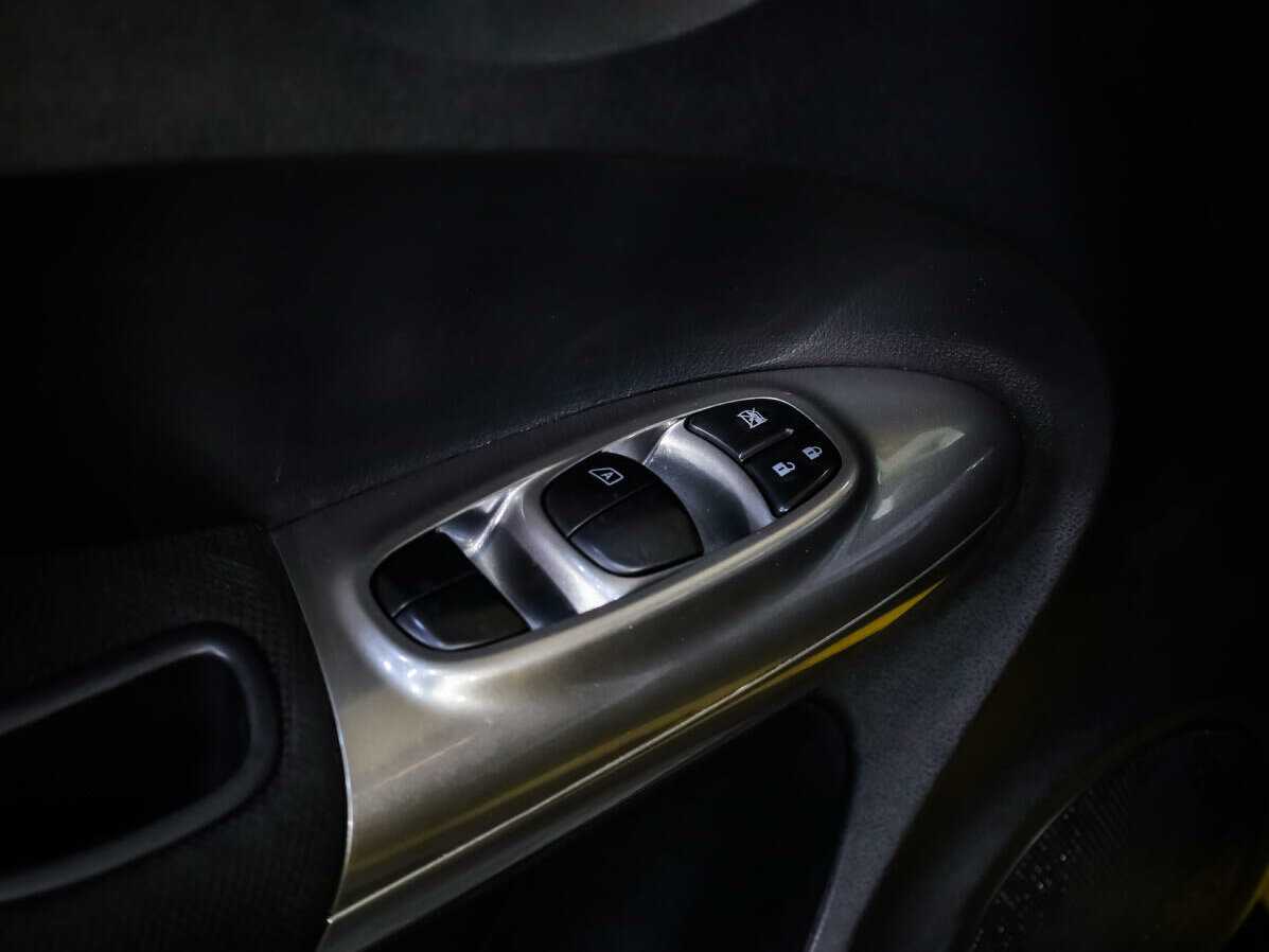 Nissan Juke 2014 года с пробегом. Фото: #17