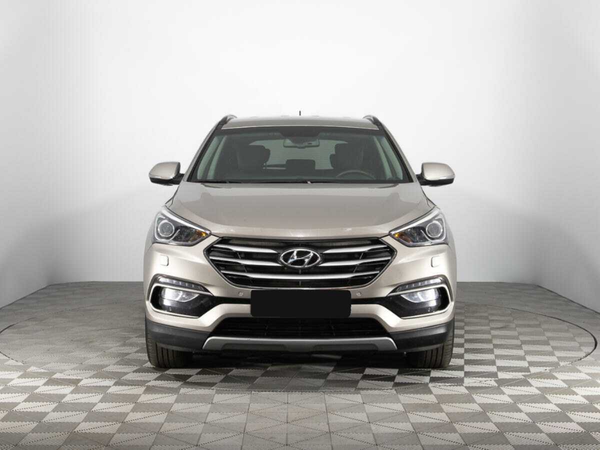 Hyundai Santa Fe 2016 года с пробегом. Фото: #1