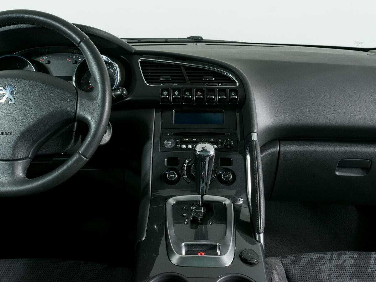 Peugeot 3008 2012 года с пробегом. Фото: #9