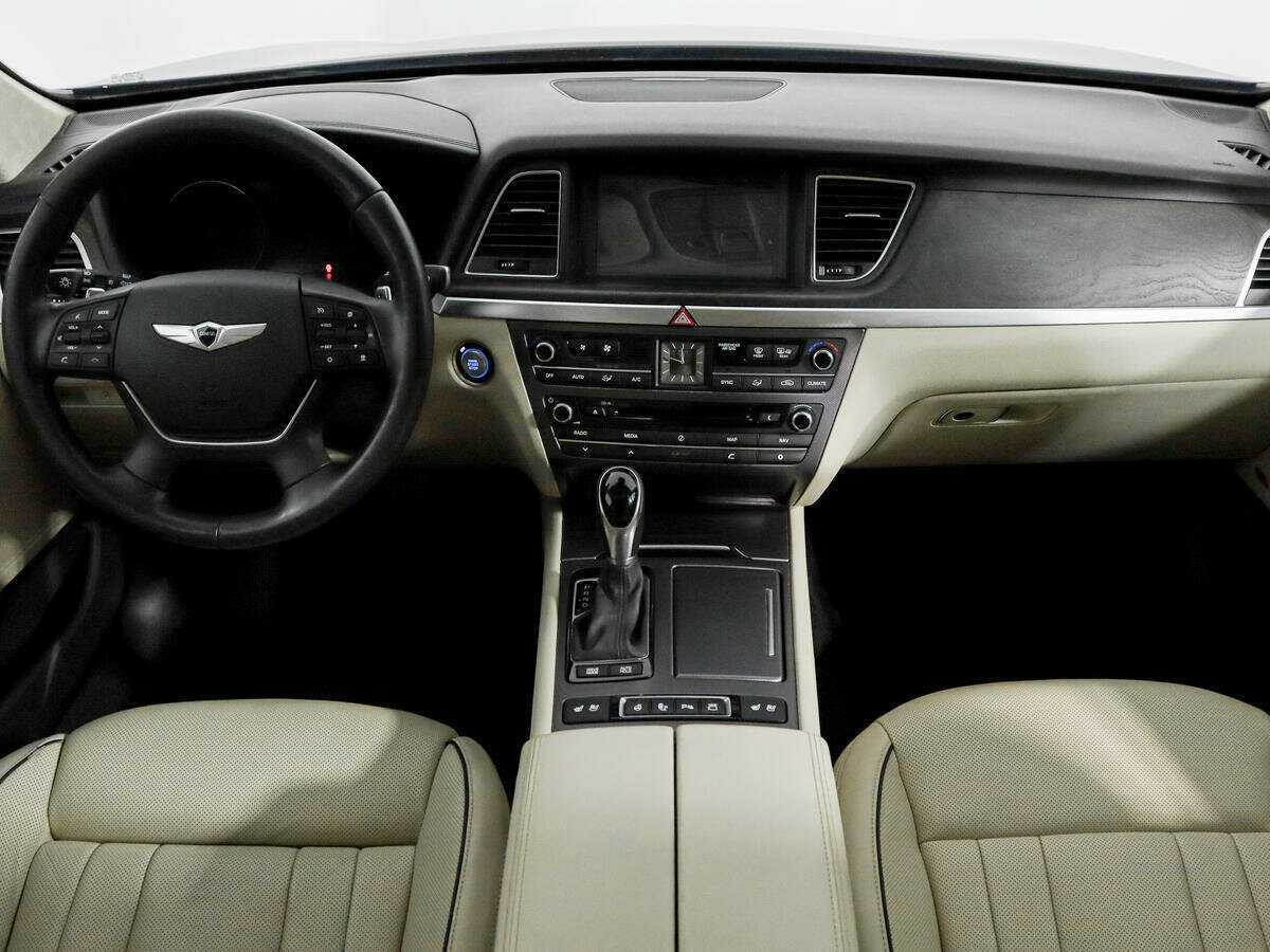 Hyundai Genesis 2015 года с пробегом. Фото: #12