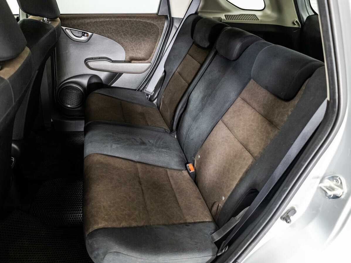 Honda Fit Shuttle 2013 года с пробегом. Фото: #9