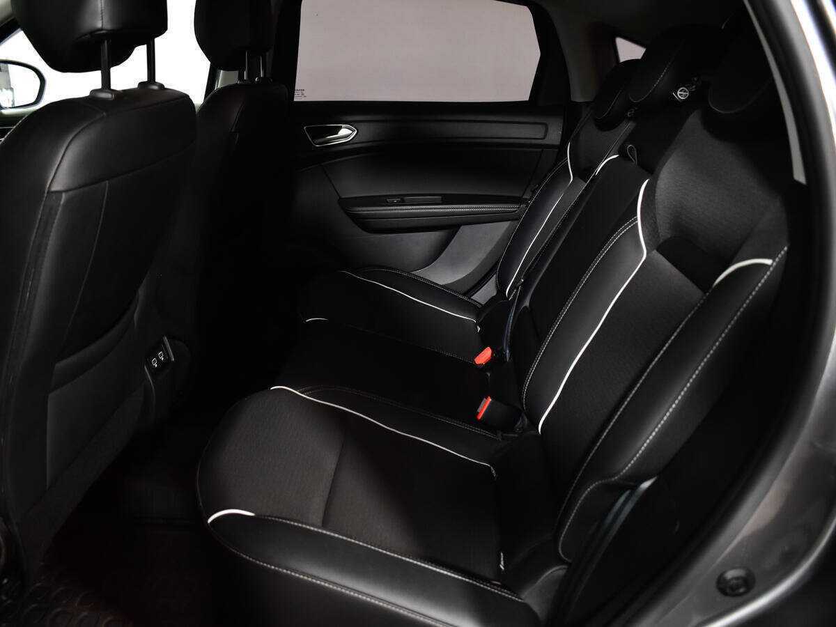 Renault Arkana 2021 года с пробегом. Фото: #7