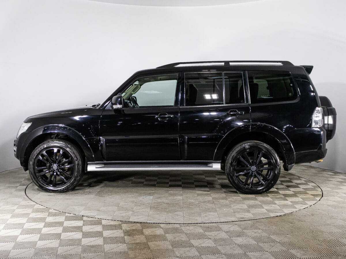 Mitsubishi Pajero 2015 года с пробегом. Фото: #7