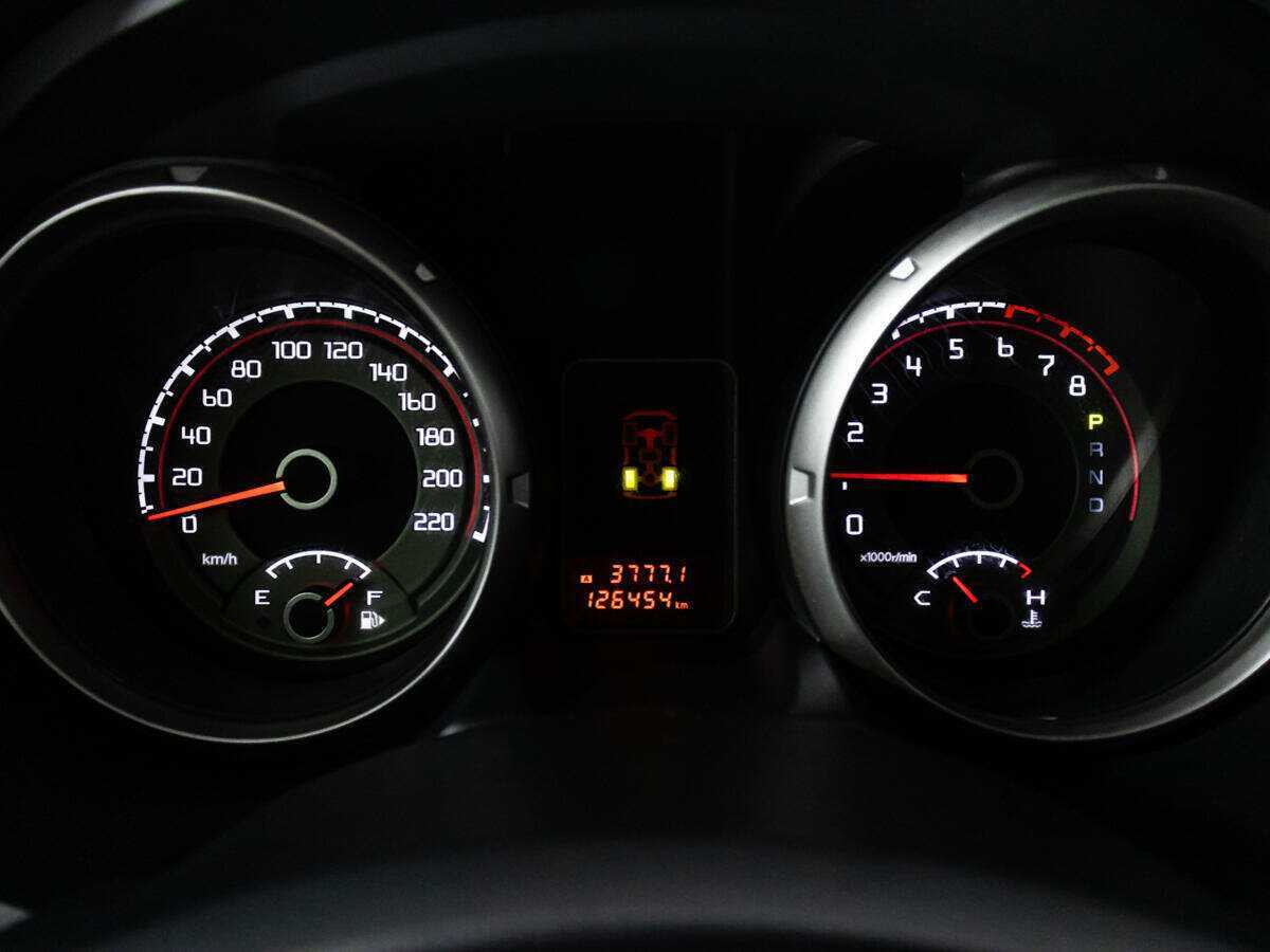 Mitsubishi Pajero 2015 года с пробегом. Фото: #11