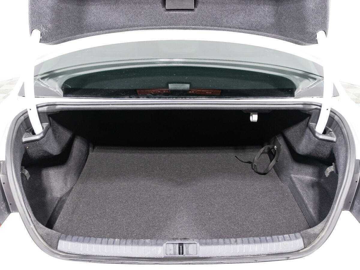 Volkswagen Passat 2017 года с пробегом. Фото: #14