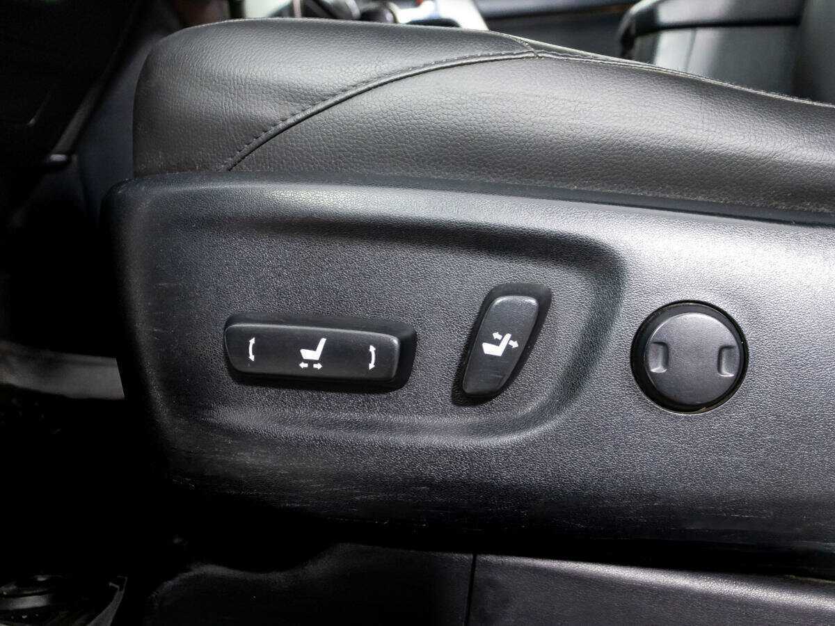 Toyota Land Cruiser Prado 2014 года с пробегом. Фото: #17