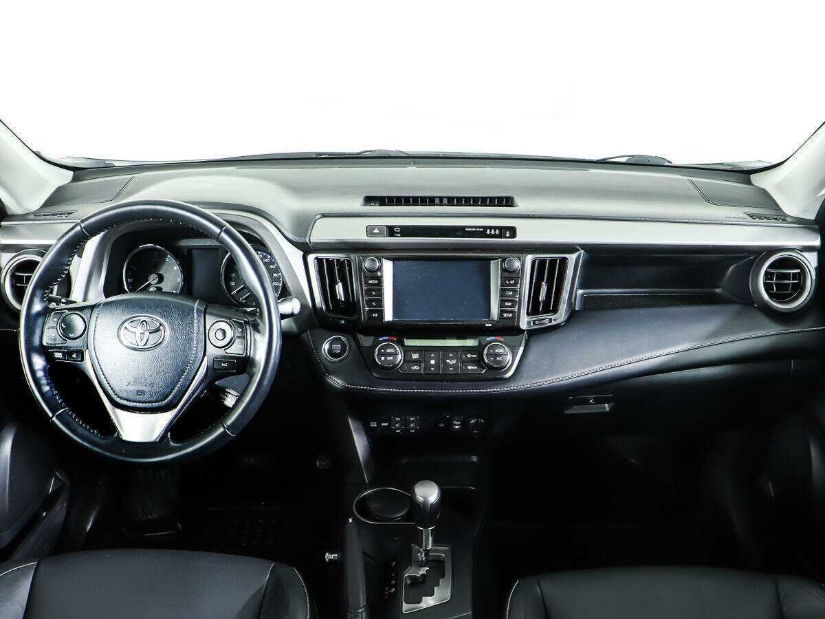 Toyota RAV4 2018 года с пробегом. Фото: #9