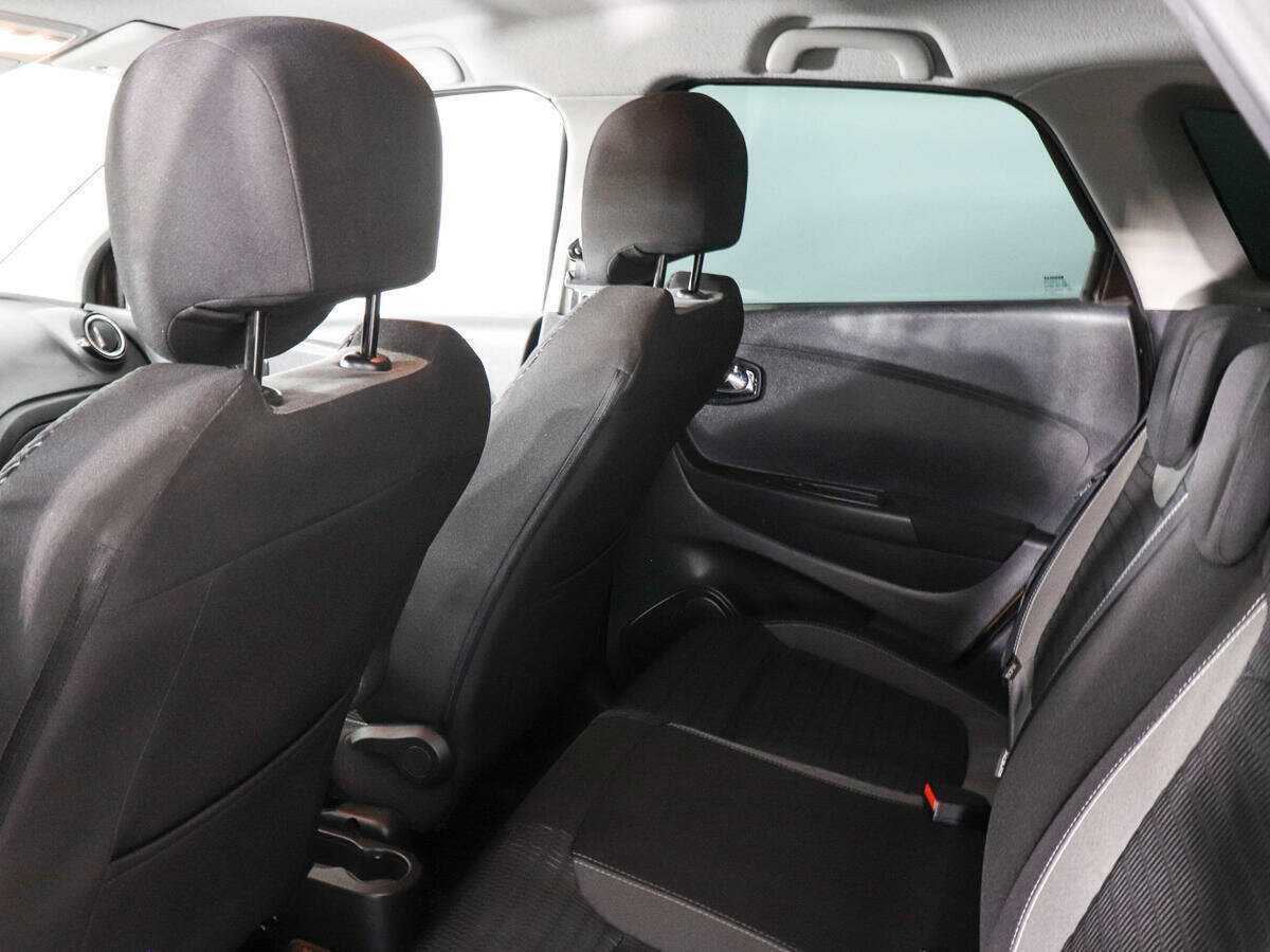 Renault Kaptur 2017 года с пробегом. Фото: #11