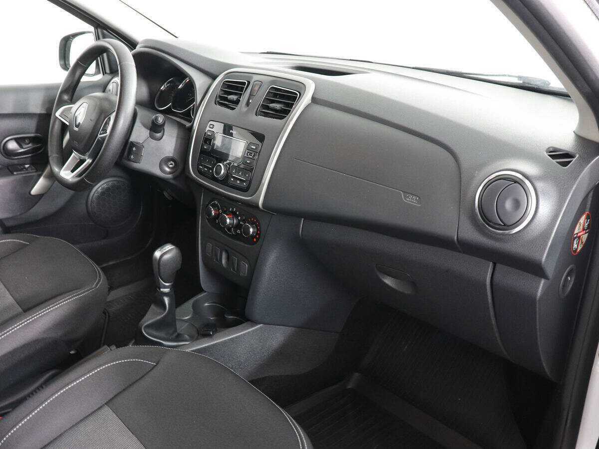 Renault Logan 2022 года с пробегом. Фото: #9