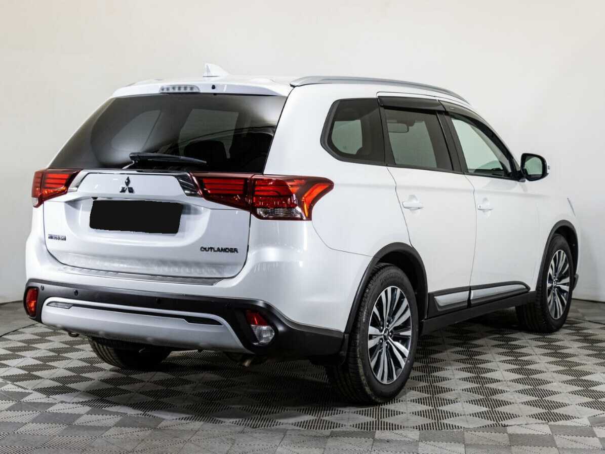 Mitsubishi Outlander 2020 года с пробегом. Фото: #4