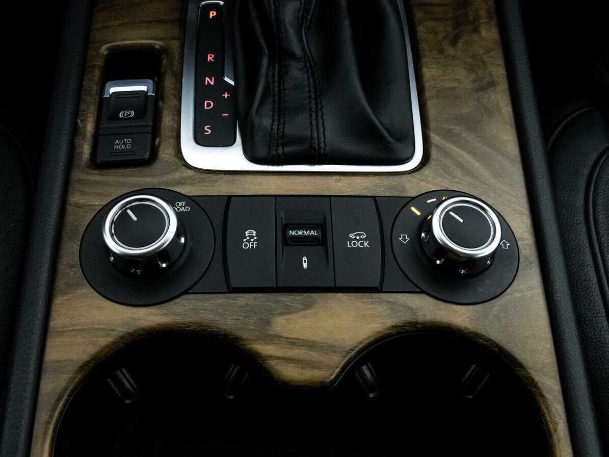 Volkswagen Touareg 2012 года с пробегом. Фото: #14