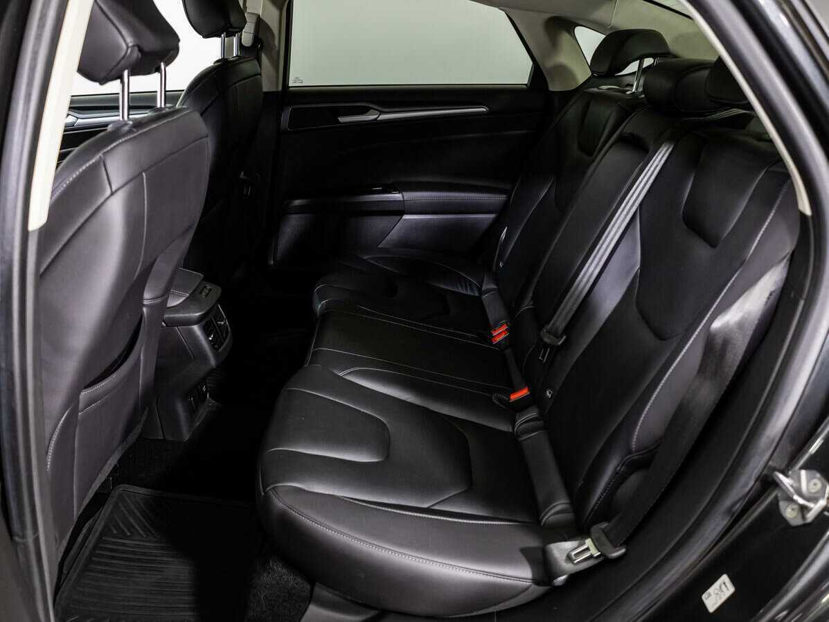 Ford Mondeo 2018 года с пробегом. Фото: #9