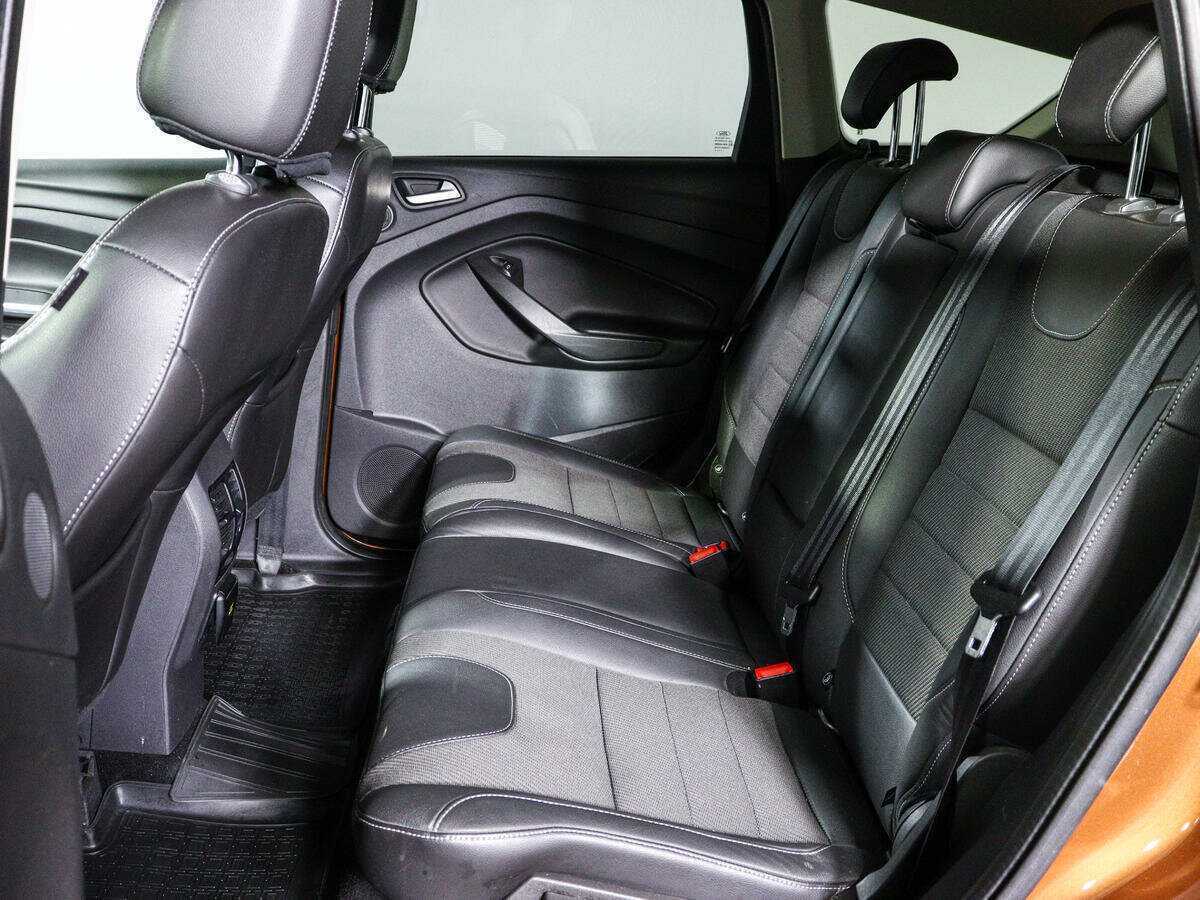 Ford Kuga 2014 года с пробегом. Фото: #9