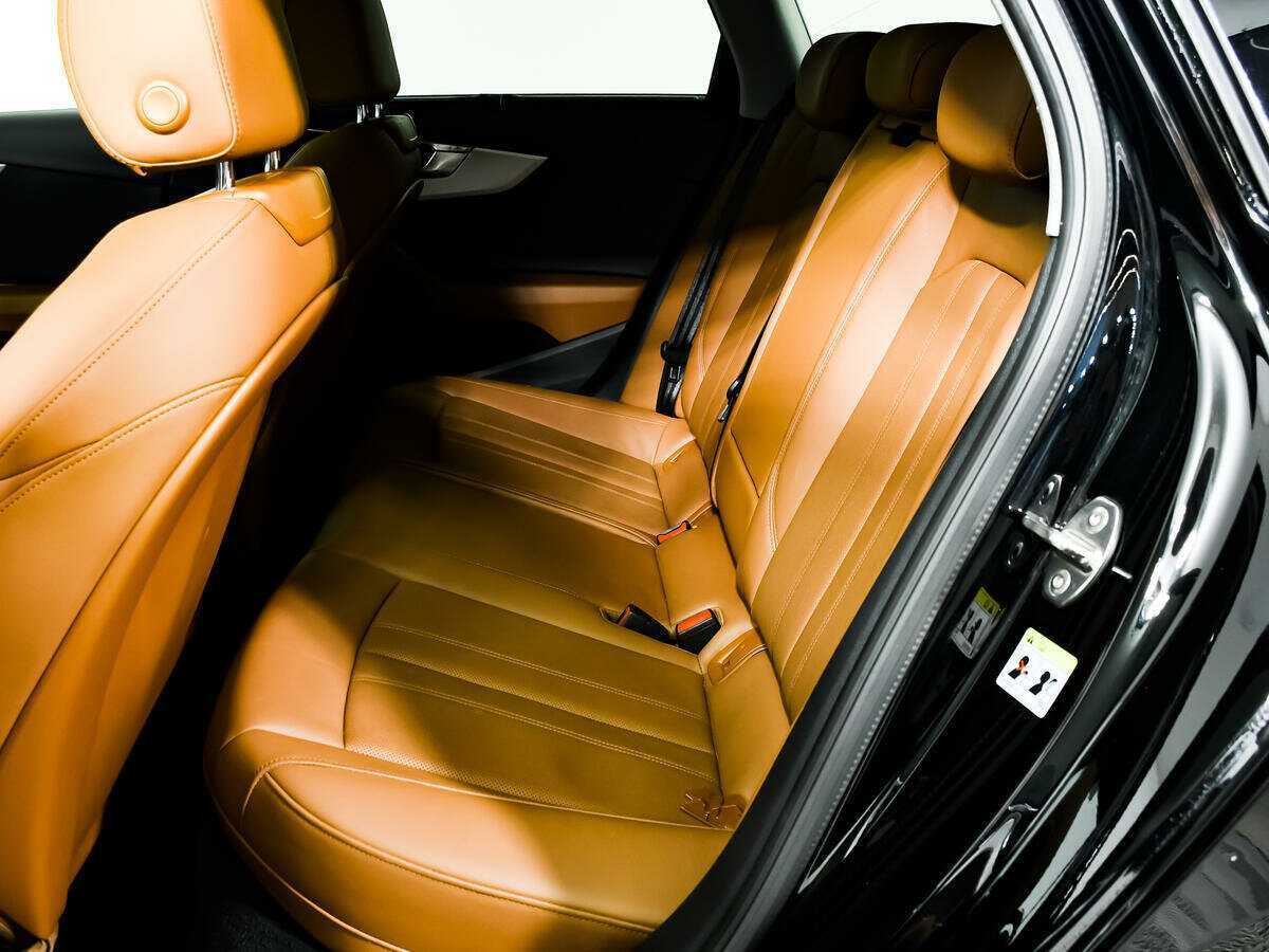 Audi A4 2019 года с пробегом. Фото: #11