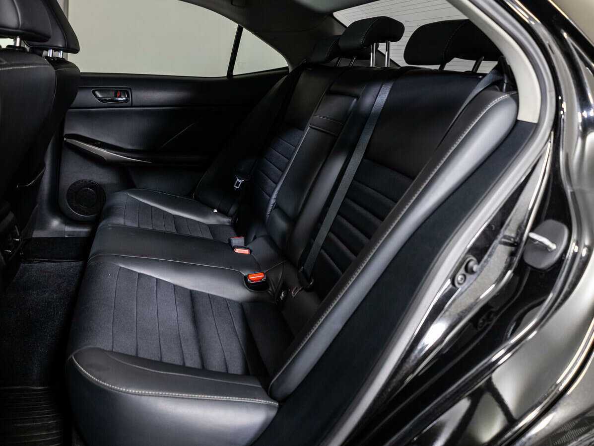 Lexus IS 2014 года с пробегом. Фото: #7