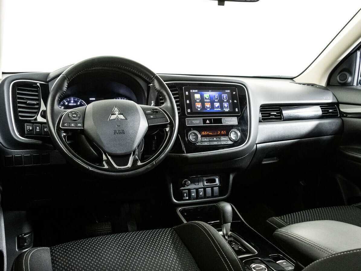 Mitsubishi Outlander 2019 года с пробегом. Фото: #10
