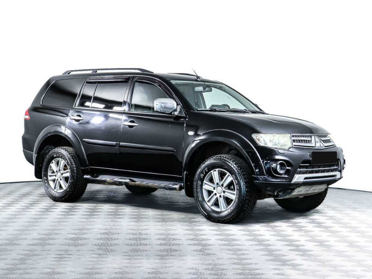 Mitsubishi Pajero Sport 2014 года с пробегом. Фото: #1
