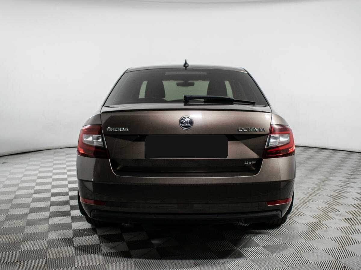 Skoda Octavia 2018 года с пробегом. Фото: #4
