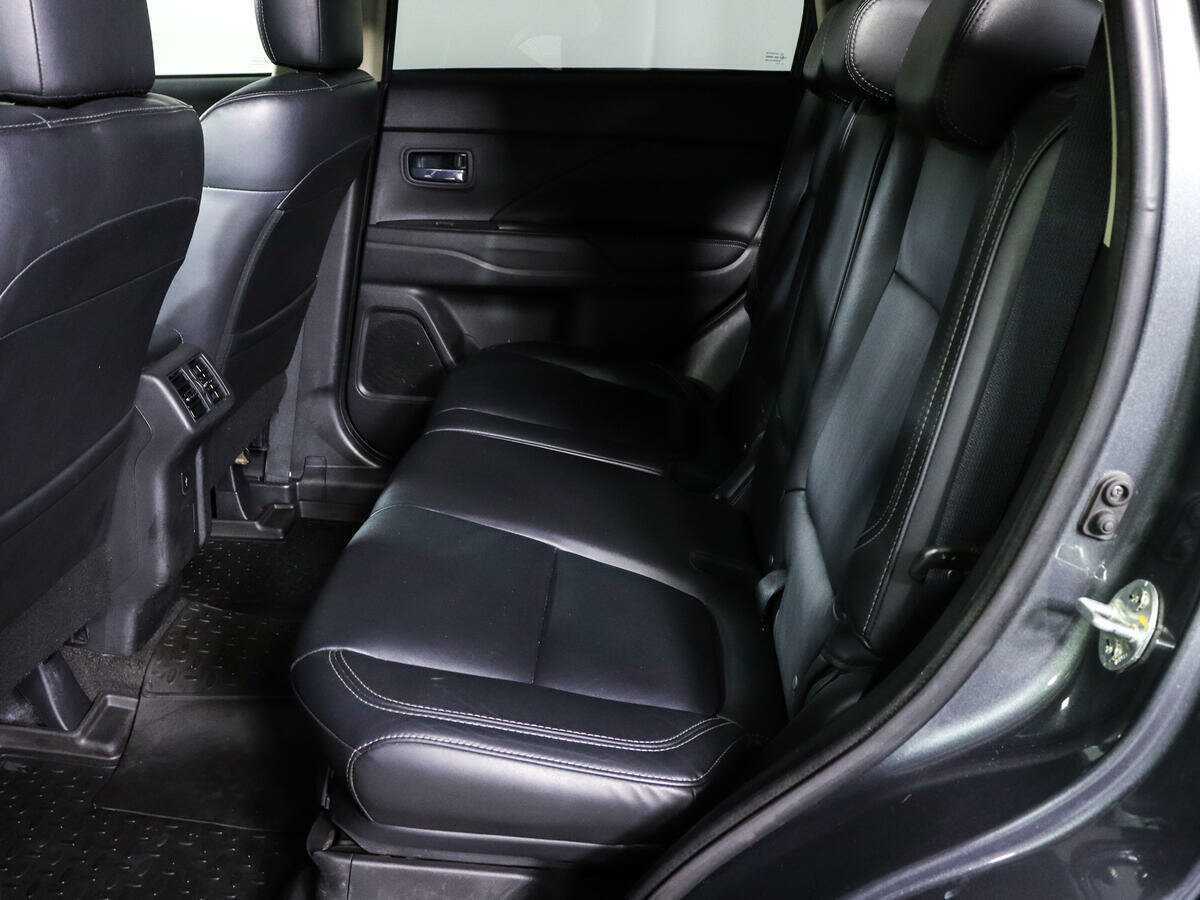 Mitsubishi Outlander 2020 года с пробегом. Фото: #9