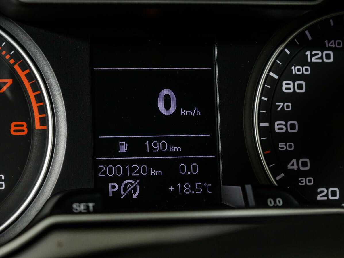 Audi A4 2014 года с пробегом. Фото: #9