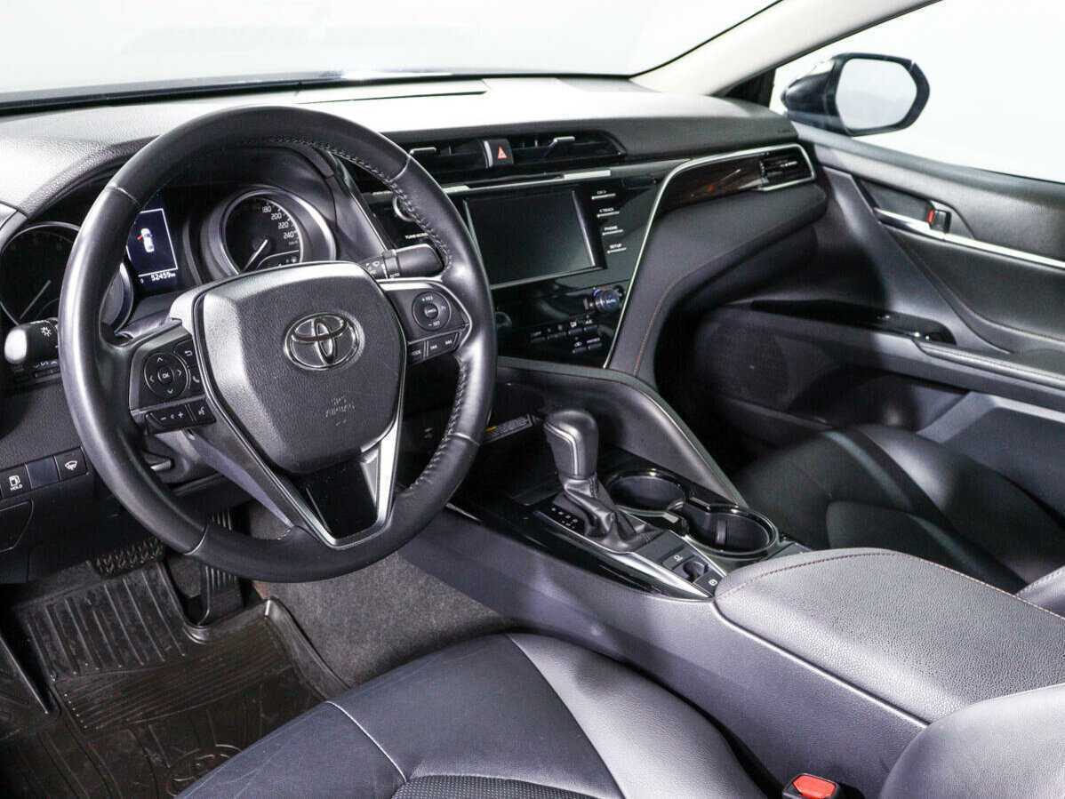 Toyota Camry 2019 года с пробегом. Фото: #13