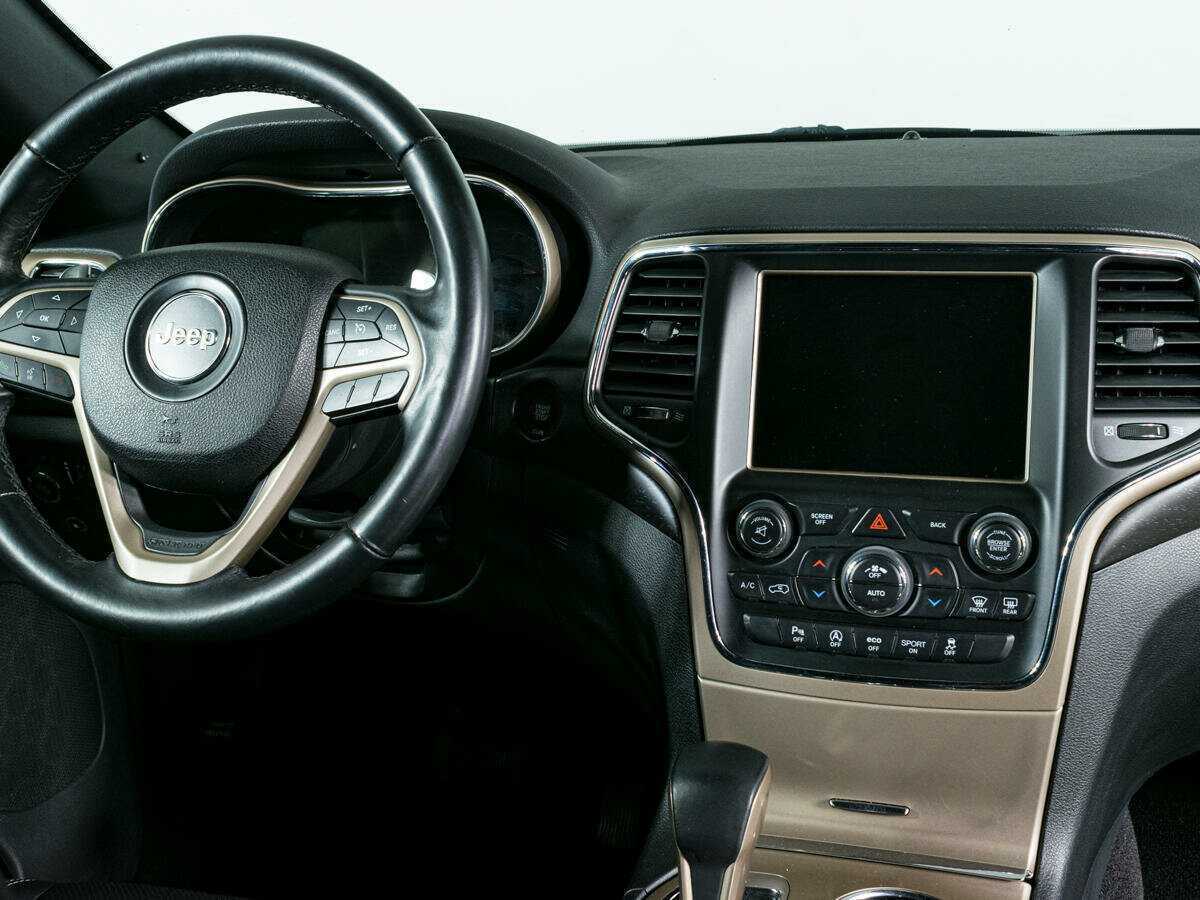 Jeep Grand Cherokee 2016 года с пробегом. Фото: #10