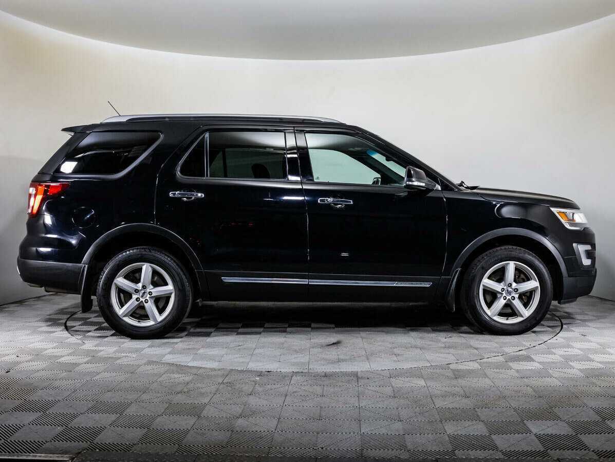 Ford Explorer 2016 года с пробегом. Фото: #3