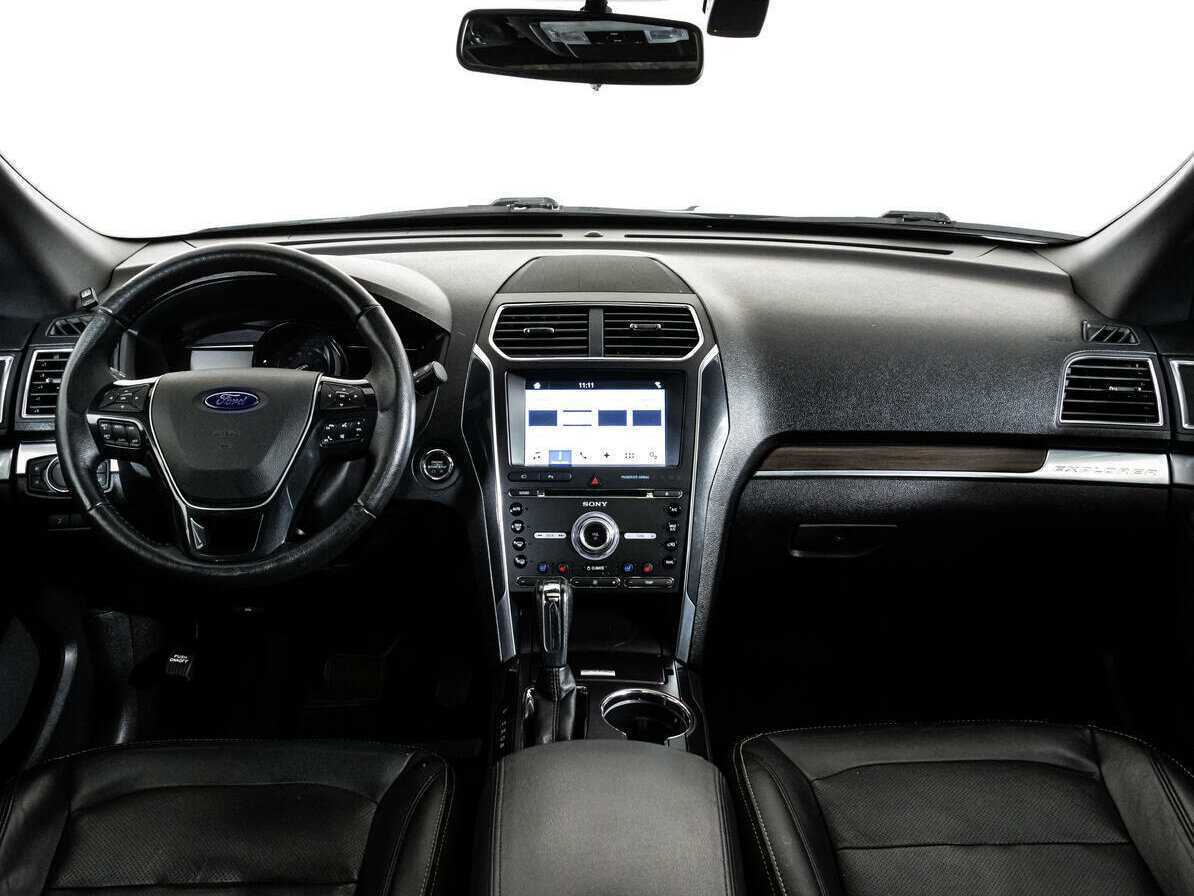 Ford Explorer 2017 года с пробегом. Фото: #7